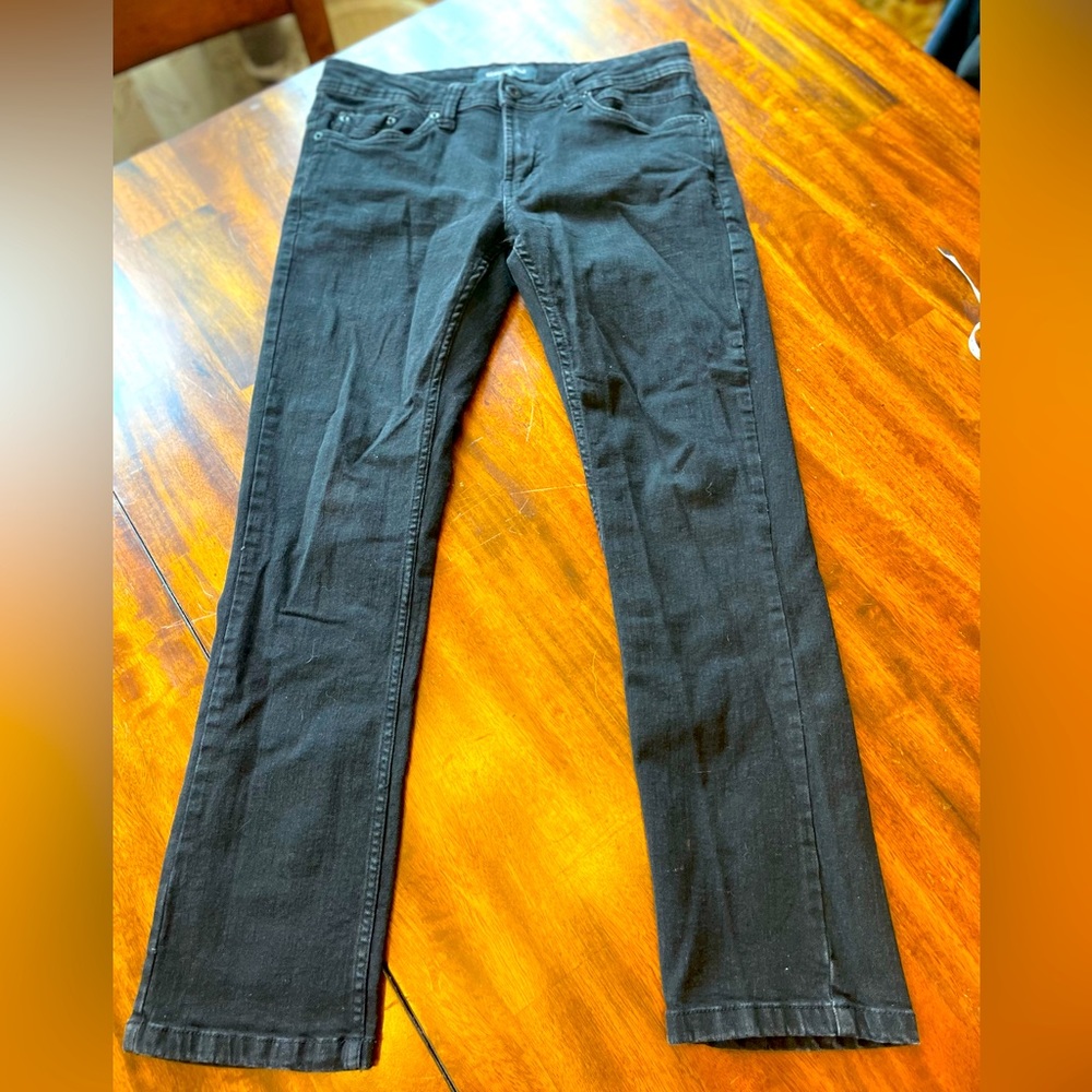 Kenneth Cole New York men’s slim fit 30/30 denim jeans black